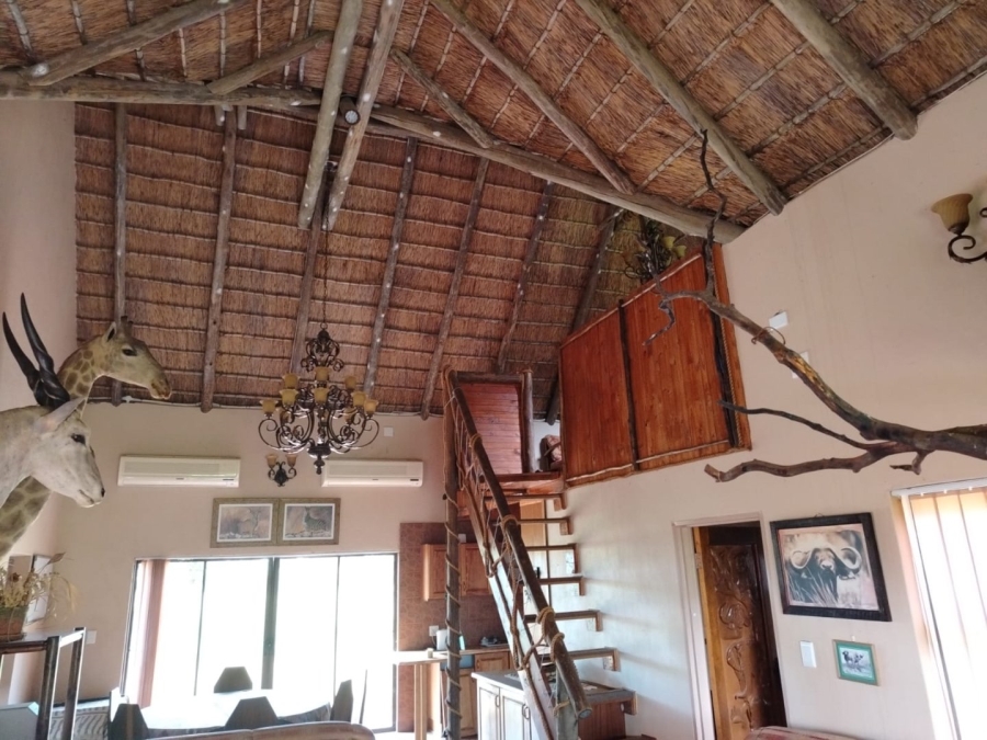 6 Bedroom Property for Sale in Barkly West Rural Northern Cape